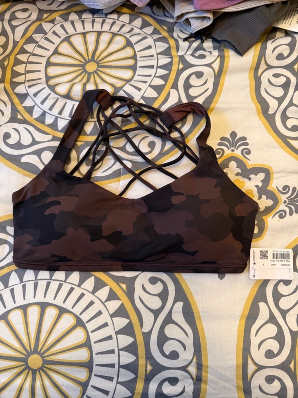Lulu Free to Be Wild Strappy Camo Sports Bra- Brown Camo- NWT Size 8